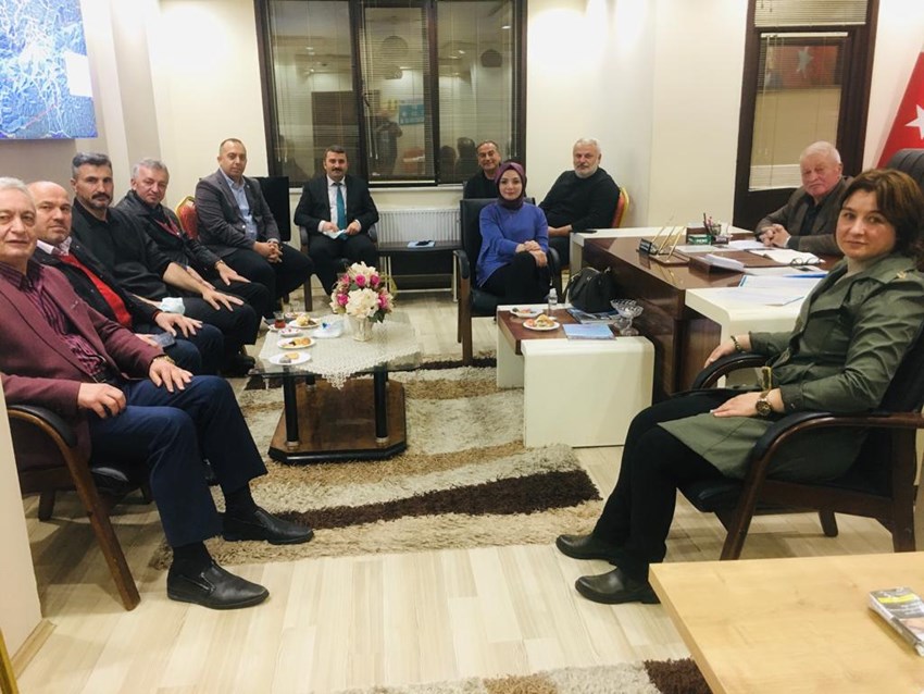 SALVADER GENÇLİK KOLLARINDA NÖBET DEĞİŞİMİ